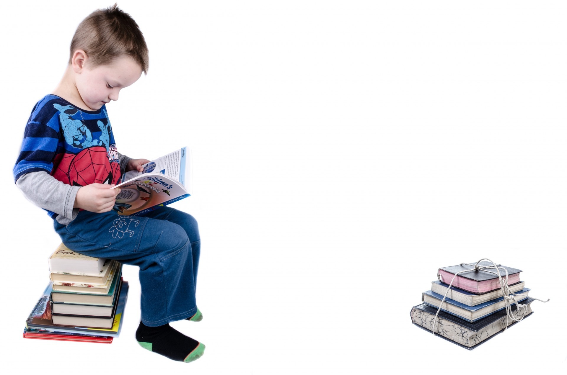 【早教知识】宝宝几岁开始阅读比较好？
